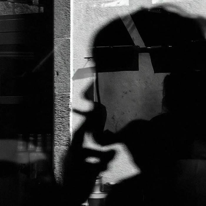Dark aesthetic black PFP Discord server