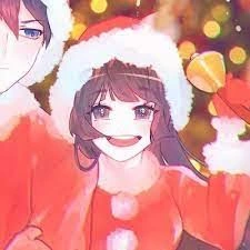 Cute Christmas matching profile picture with soft white lighting