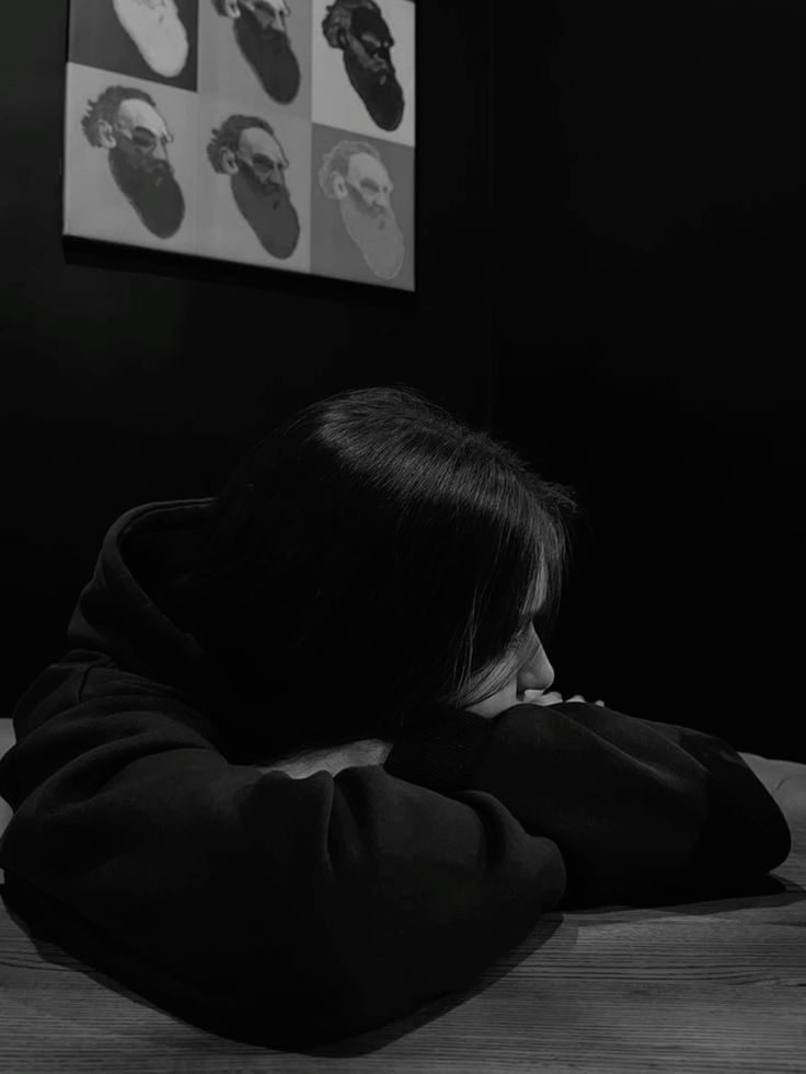 Sad aesthetic PFP for quiet mood with diffused lighting and gentle unobtrusive texture
