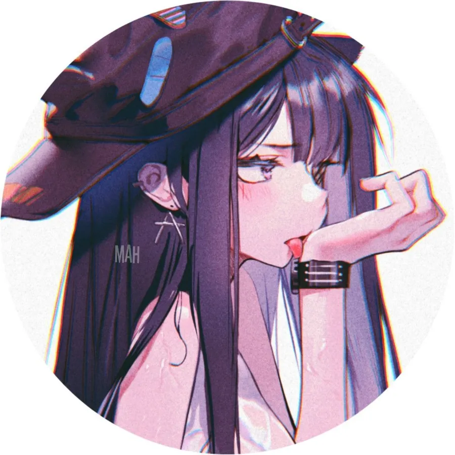 Eye-catching anime girl profile picture designed for Discord