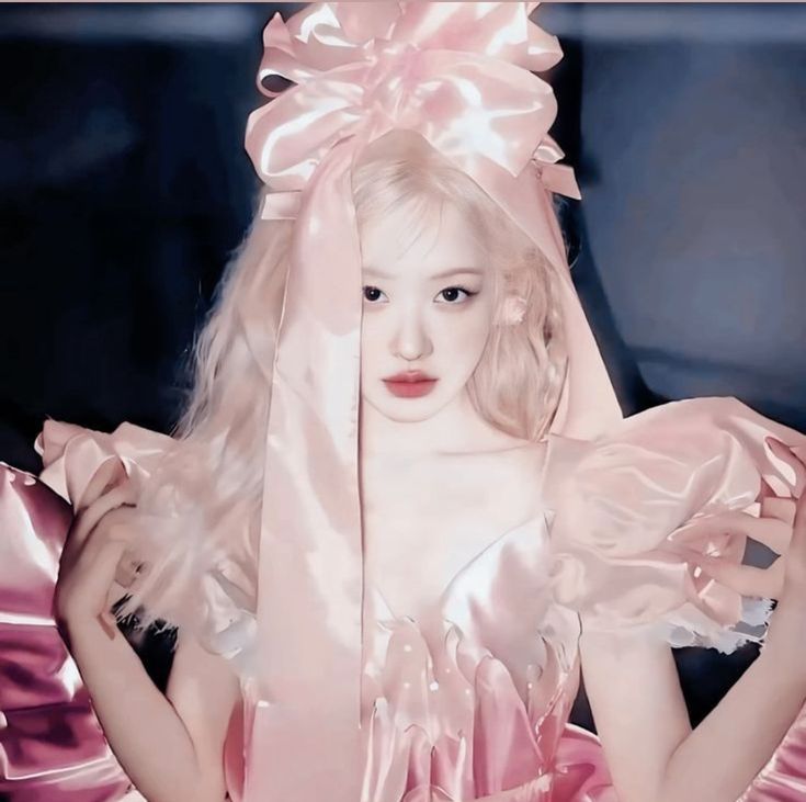 Rosé Blackpink PFP with soft pastel editorial lighting