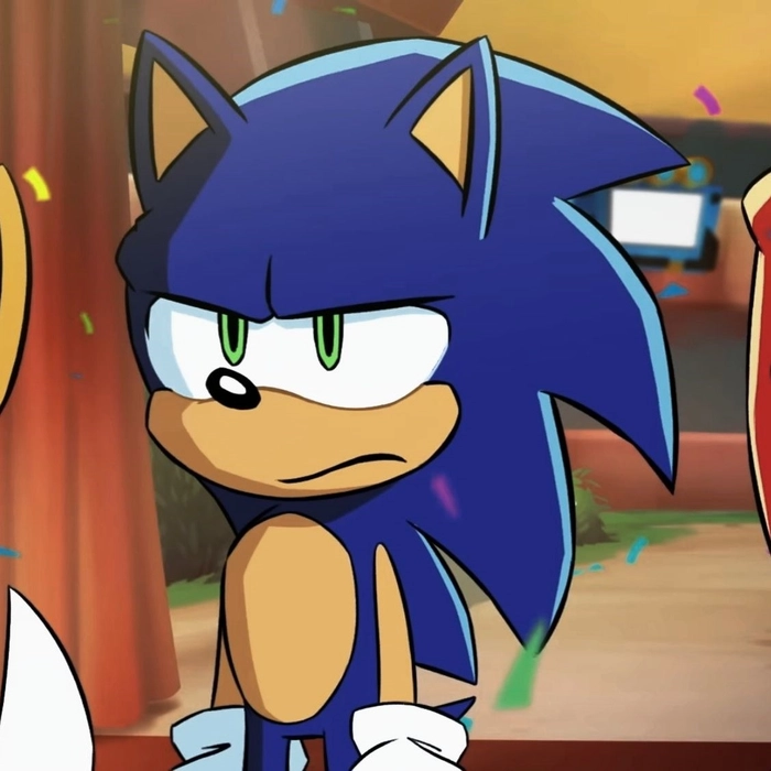 Cute Sonic PFP with blush marks and soft shading
