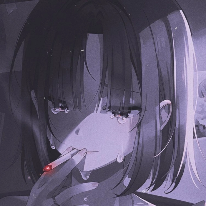 Dark glam smoking PFP for girl with confident posture